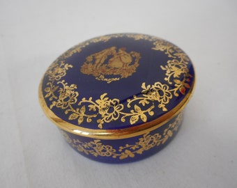 A Lovely Vintage Porcelain Shaped Trinket Box / Pill Box / | Etsy UK