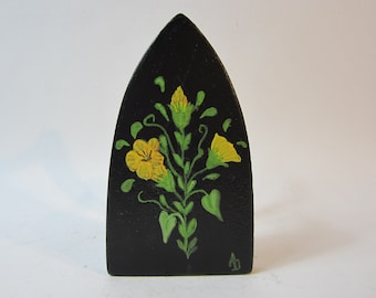 A Lovely Vintage Cast-Iron Hand-Painted Iron/Flat Iron, Made in France