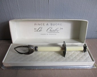 A lovely set/pair of vintage Sugar/Ice Tongs/Ice Grabbers in Presentation Box, Made in France