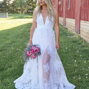 White Dress, White Lace Wedding Dress, Photoshoot Dress, Beach Wedding Dress, Elopement Dress, White Gown, Floral Dress, Tulle Dress