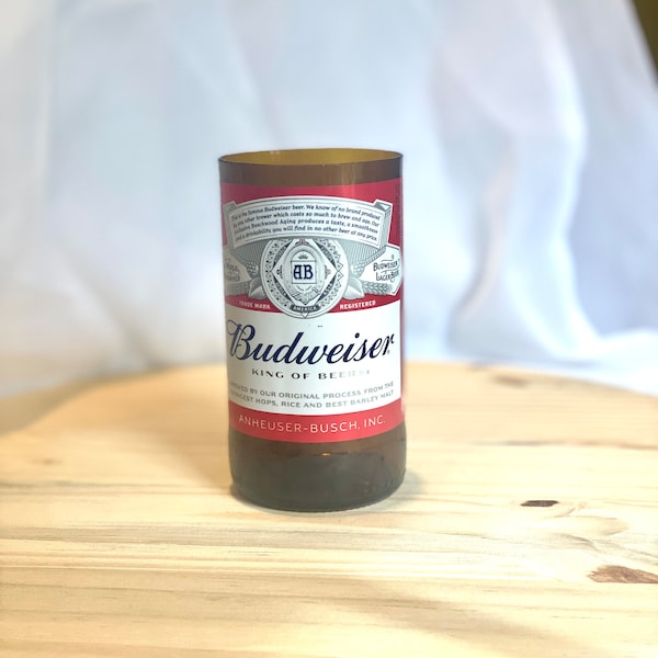 Bougie de bouteille de bière Budweiser ou récipient vide