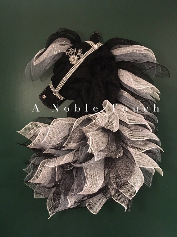 Made To Order Horse Head Wreath Race Horse Wreath Kentucky Derby Wreath Friesian Gypsy Vanner Paint Horse By A Noble Touch