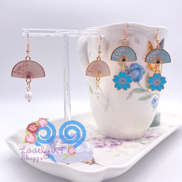 Tridacna Bead Earrings, Chinese Earrings, Light Blue Fan and Flower Earrings, White Earrings, Cosplay Earrings, Gift Ideas
