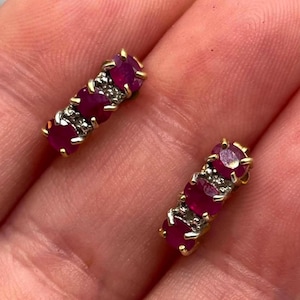 Vintage Dainty 10k Yellow Gold Ruby Drop Stud Post Earrings