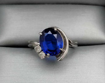 Vintage 2 Carat Oval Blue Spinel & Cubic Zirconia Ring 10k white gold size 6