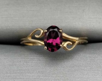 Dainty Oval Natural Rhodolite Garnet Ring 14k yellow gold size 7 1/4