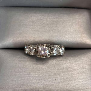 Vintage 14kt White Gold 1 CTW 5 Stone Natural Diamond Engagement Ring Size 5 1/2