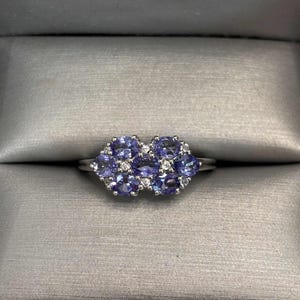10kt White Gold Tanzanite Cluster Ring Size 8