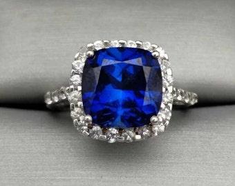 5.5 Carat Cushion-Cut Simulated Sapphire & CZ Halo Cocktail Ring 10k white gold size  8