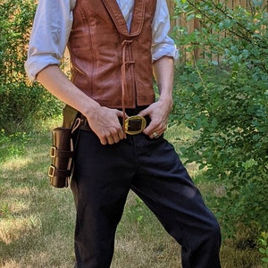 Suzahdi Distressed Hazelnut Brown or Saddle Tan Leather Vest Made to Order Inspired by and in the Style of RDR2 John Marston Sundance Kid