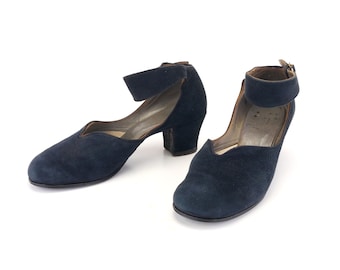 1940s CC41 Navy Ankle Strap Pumps by Delta UK 5