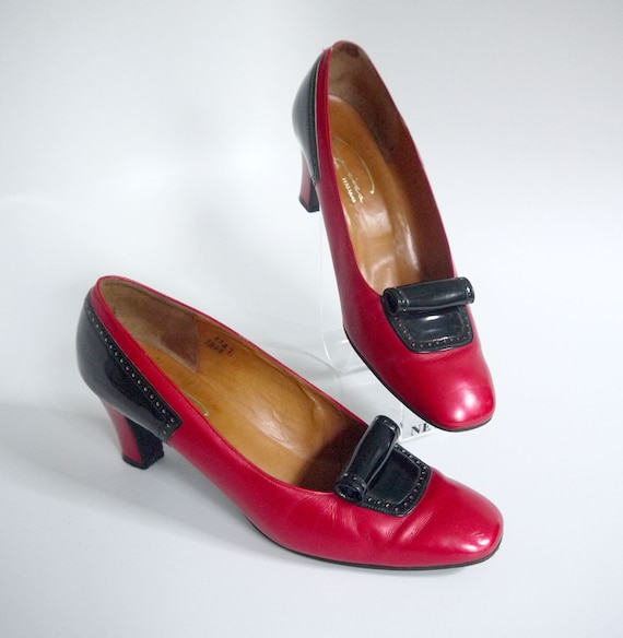 Shiny and So Fun 8.5N NWT Browsabouts 1960/'s Mod Espadrille Shoes Red