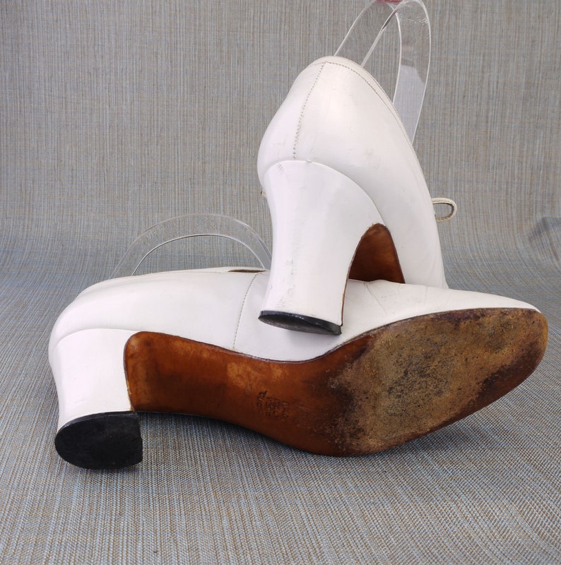 1970s Kurt Geiger White Caged Pumps UK 4 image 3