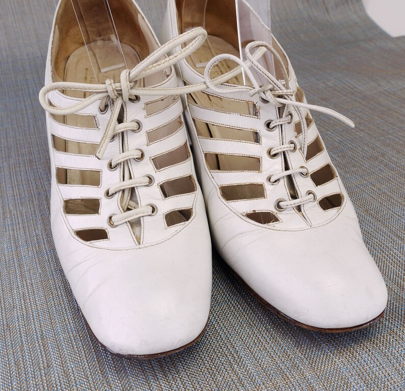 1970s Kurt Geiger White Caged Pumps UK 4 image 2