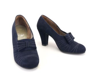1940s Navy Suede Pumps by Delta UK 4