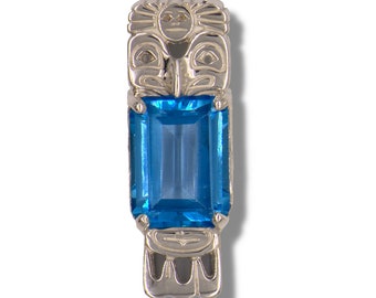 Colgante de águila de plata, colgante de topacio azul, topacio azul, piedra preciosa azul de plata, topacio azul hielo, piedra topacio azul, águila grande, tótem de águila