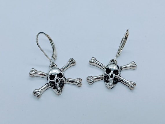 Skull cross deals earrings
