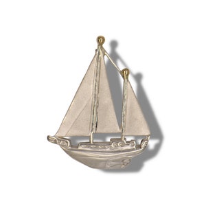 PNW Segelboot in Sterling Silber oder Gold, Segelboot, Pazifischer Nordwesten, Segeln, Bootfahren, Segelgeschenke, Goldsegelboot, Silbersegelboot