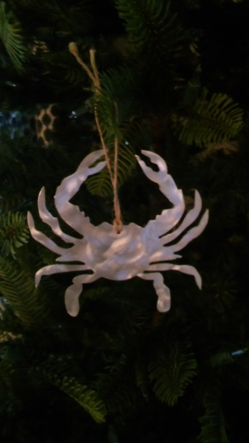 Perfect Gift perferct for tree or hang anywhere Stocking Stuffers! Won/'t rust Nautical Aluminum metal Blue Crab Christmas Ornament
