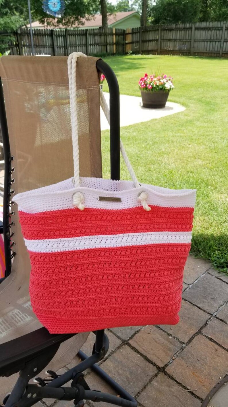 Coral Malia Shoulder Bag