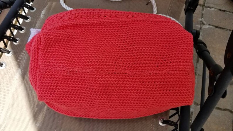 Coral Malia Shoulder Bag