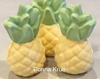 Pineapple 2-part Plastic Mold, bath bomb mold, soap mold, 3D pinapple mold, resin mold, fruit mold, food mold, tropical mold, chooclate mold