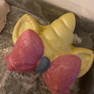Unicorn Horn and Bow Plastic Mold, unicorn mold, bath bomb mold, soap mold, horn mold, resin mold, fantasy mold, unicorn horn, bow mold