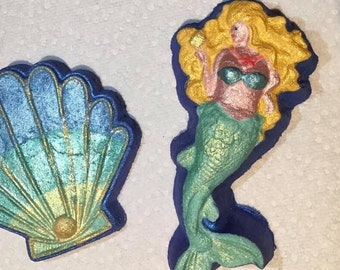 Mermaid Lady Plastic Mold or Silicone mold, bath bomb mold, soap mold, mermaid mold, resin mold, lady mold, mermaid tail mold, princess mold