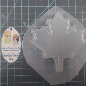 Maple Leaf Plastic Mold or Silicone mold, bath bomb mold, soap mold, Canada mold, resin mold, Canada maple leaf mold, chocolate mold, leaf