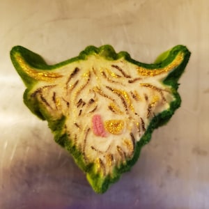 Highland Cow Plastic Mold or Silicone mold, bath bomb mold, soap mold, cow mold, resin mold, calf mold, chocolate mold, farm mold, Bull mold