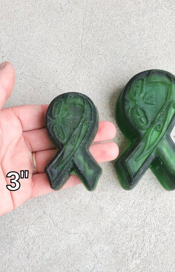 Addiction Awareness Silicone Bracelet 50 Pack　並行輸入 We Keep You Motivated Addiction Recovery Motivational Wristband