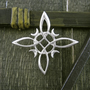 Witch Knot Necklace Pendant Crescent Moons 4-Pointed Celtic Knot Wiccan White Witch Wicca Pagan Woman Witchcraft Protection Symbol wh504