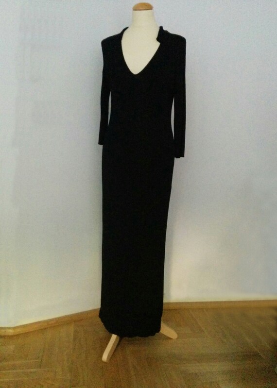 three quarter length black dress