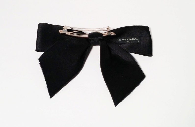 chanel hair bow