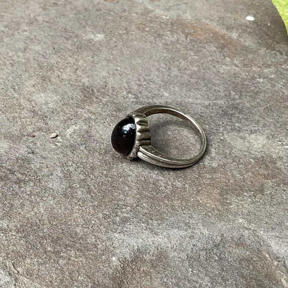 Garnet raspberry color gem silver Ring size 7 - image 4