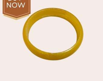 Thick Bakelite wide bangle bracelet costume jewelry rare marble colors