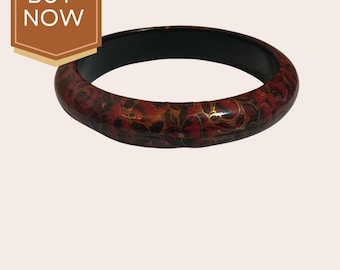 Wood lacquer red and black bangle bracelet