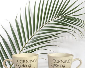 Vintage Corning Centura Mugs – 1970s Retro Kitchenware, Set of 2