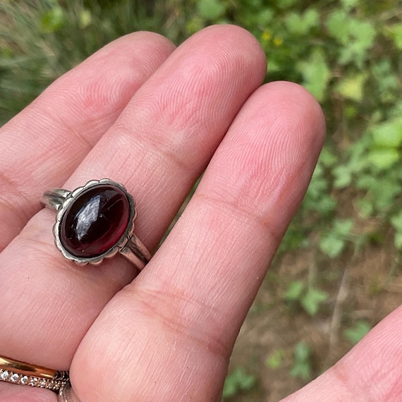 Garnet raspberry color gem silver Ring size 7 - image 2