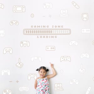 Naklejki ścienne Gaming Zone | Beżowe naklejki na kontrolery do gier retro | Pokój gier wideo | Naklejki z materiału do odklejania i przyklejania | Pokój zabaw dla dzieci, sypialnia do gier