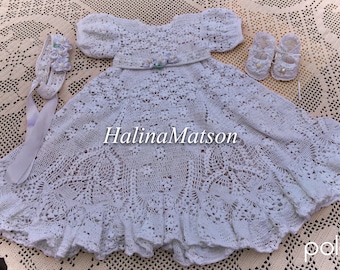 Crochet booties floral and scroll pattern baby accessories baby pattern crib shoes christening shoes crochet pattern thread crochet
