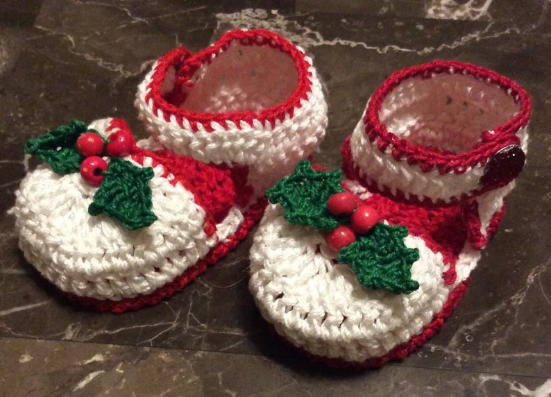 Thread crochet pattern for baby christmas booties, baby crochet booties, infant shoes, infant crochet christmas shoes, baby shoe pattern image 7