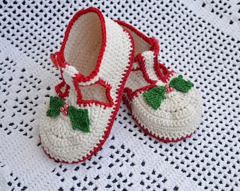 Thread crochet pattern for baby christmas booties, baby crochet booties, infant shoes, infant crochet christmas shoes,  baby shoe pattern
