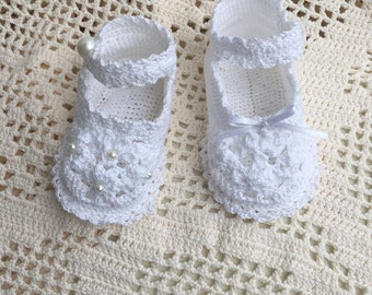 Booties Field of FLowers crochet christening thread pattern, christening baby shoes, thread crochet, crib shoes, baby crochet pattern