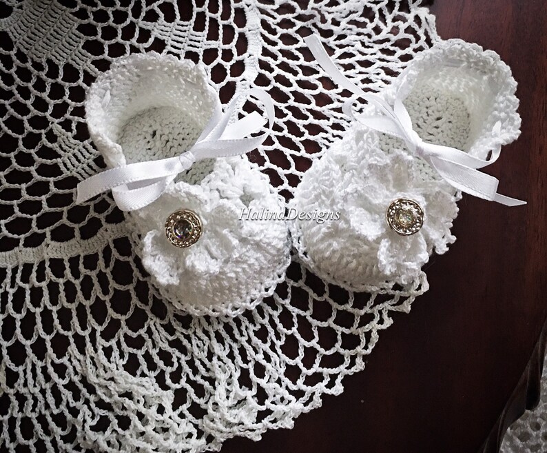 Crochet booties floral and scroll pattern baby accessories baby pattern crib shoes christening shoes crochet pattern thread crochet