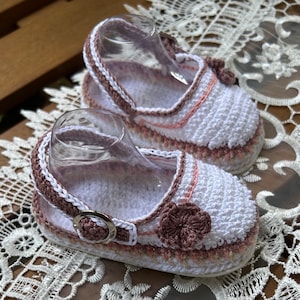 Josie sandals 9-12 months thread crochet pattern, sandals crochet pattern, baby thread crochet sandal pattern, crochet sandals, baby,