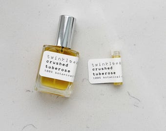 Perfume de nardos triturados / Fragancia floral almizclada vegana