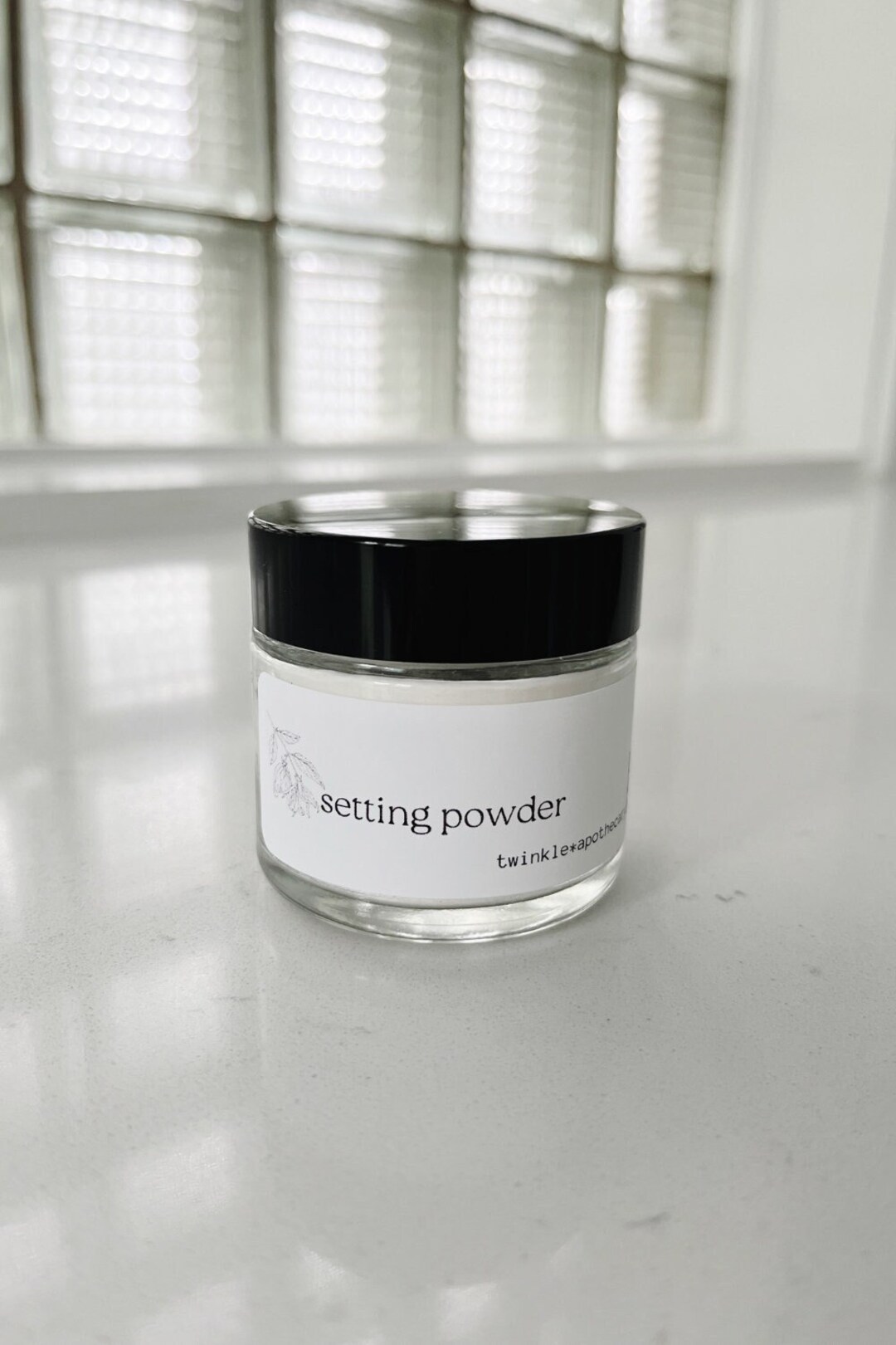 Setting Powder Natural Face Powder Sets Foundation Gives Skin A Natural ...