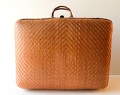 Vintage Rattan Suitcase Storage Box, Straw Suitcase Basket with Dome Lid, Woven Rectangular Wicker Storage