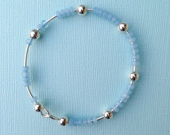 Sterling silver blue bangle, Blue bead bracelet, Handmade beaded bangle, Sterling silver wire bangle, Gift for her, Glass bead bangle